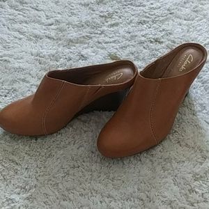 Clark's Artisan leather heel booties